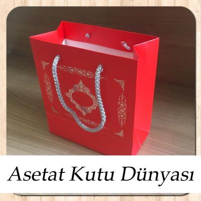 15.5x17x8 Ölçülü Kırmızı Üzerine Gümüş Saray Desenli Karton Çanta