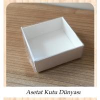 5x5x2.2 Altı Beyaz Karton Üstü Asetat Kutu