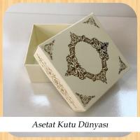 8x8x3.5 Krem Üzeri Gold Yaldız Baskılı Saray Desenli Karton Kutu