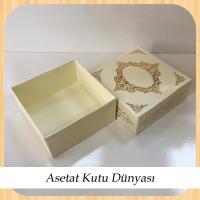 8x8x3.5 Krem Üzeri Gold Yaldız Baskılı Saray Desenli Karton Kutu